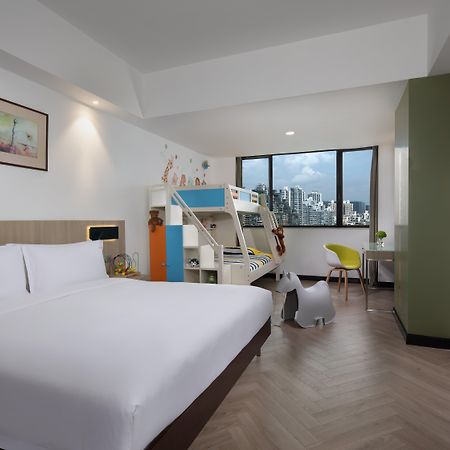 Holiday Inn Shanghai Vista By Ihg Exterior photo